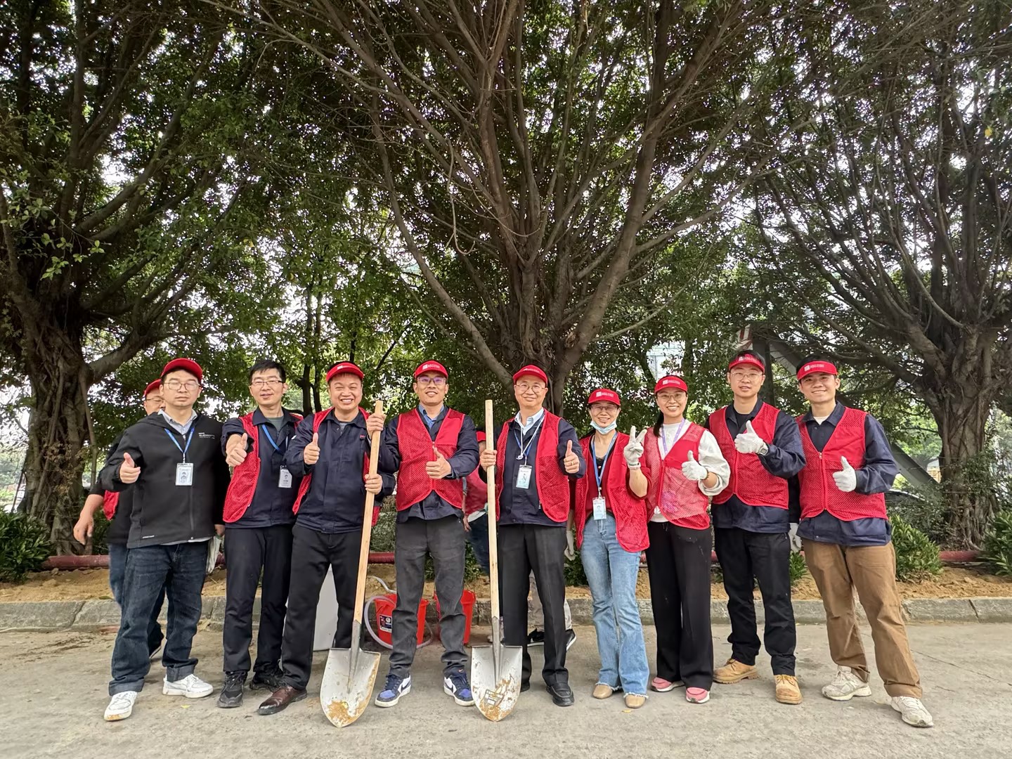 2024年PA旗舰厅科技植一抹新绿 寄一份希望植树节